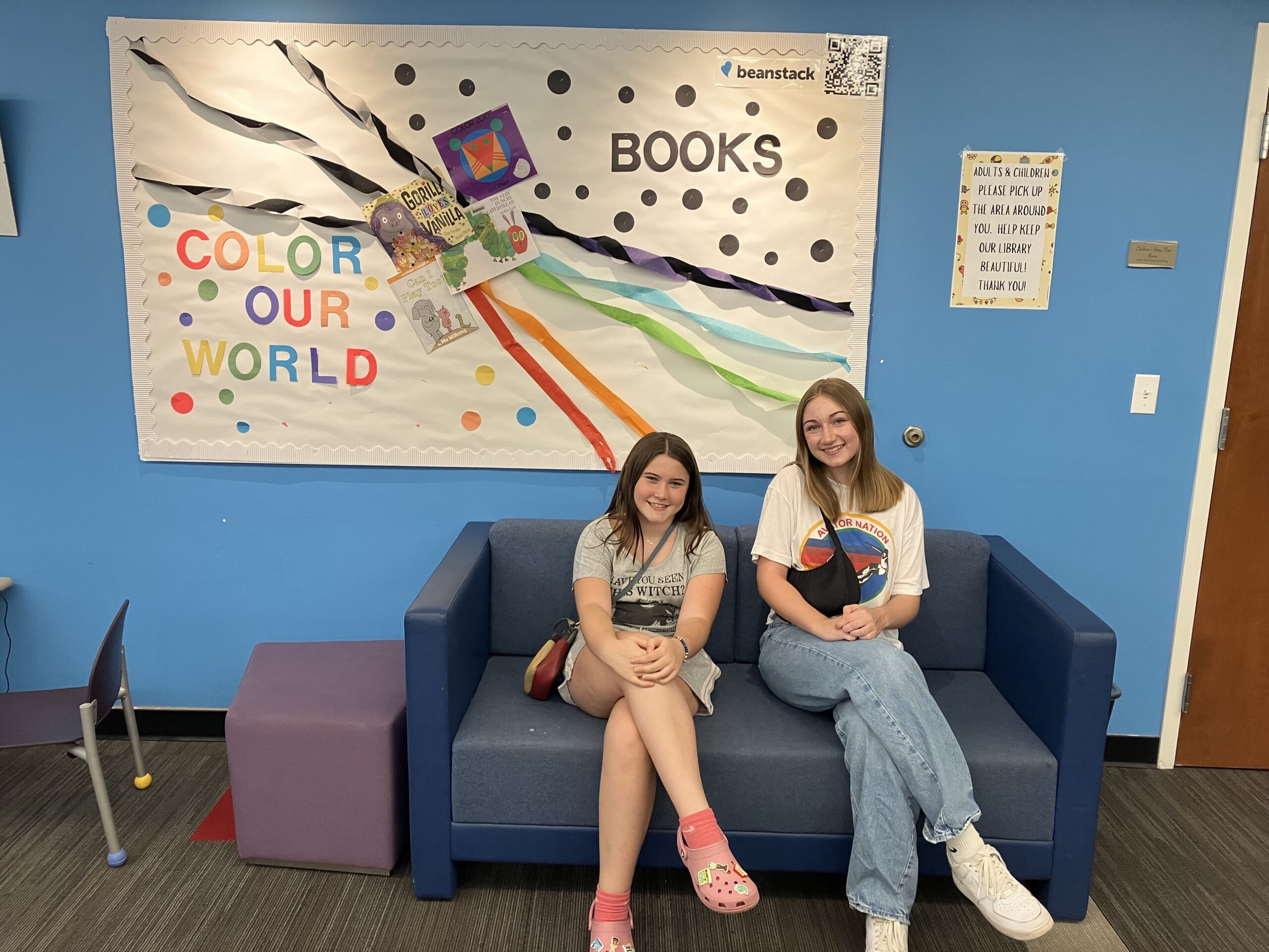 Teen Volunteers 2 Teen volunteers at the desert foothills library